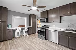 770 Mohawk Dr, Lowell, IN 46356 - Photo 6