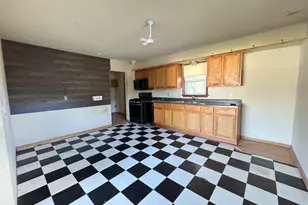 3028 Oakwood St, Portage, IN 46368 - Photo 8