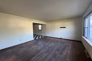 3028 Oakwood St, Portage, IN 46368 - Photo 6