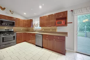 17472 Hawthorne Dr, Lowell, IN 46356 - Photo 8