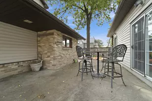 402 Pearl St, Michigan City, IN 46360 - Photo 16