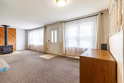 409 W Division Road, Demotte, IN 46310 - Photo 8
