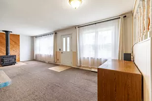 409 W Division Rd, Demotte, IN 46310 - Photo 8