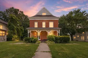 306 Jefferson St, Valparaiso, IN 46383 - Photo 1