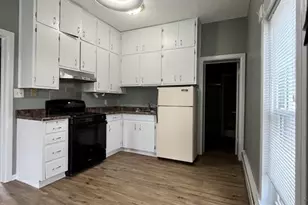 306 Jefferson St, Valparaiso, IN 46383 - Photo 14