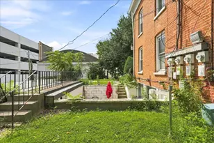306 Jefferson St, Valparaiso, IN 46383 - Photo 18