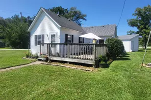 4018 E Kellar St, Lake Village, IN 46349 - Photo 1