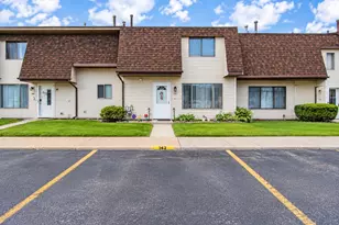 347 E 60th Dr, Merrillville, IN 46410 - Photo 2