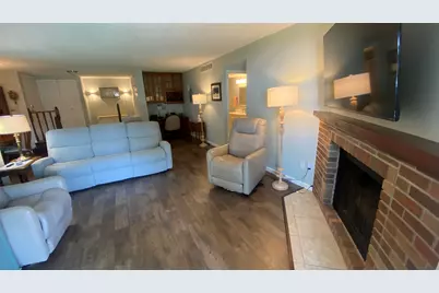 2523 E Lakeshore Drive #C-17, Crown Point, IN 46307 - Photo 10