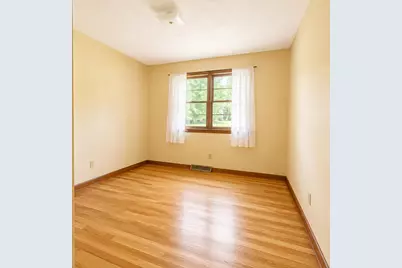 4126 E 31st Avenue #Rr1, Hobart, IN 46342 - Photo 6
