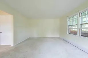 486 Park Ave, Valparaiso, IN 46385 - Photo 6