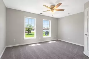 9278 Norris Dr, Hobart, IN 46342 - Photo 10