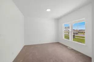10413 Texas St, Crown Point, IN 46307 - Photo 12