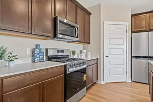7765 W 107th Pl, Crown Point, IN 46307 - Photo 16