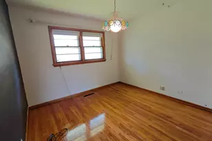 430 E 54th Ave, Merrillville, IN 46410 - Photo 12