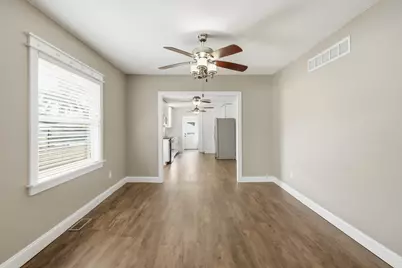122 N Connecticut Street, Hobart, IN 46342 - Photo 6