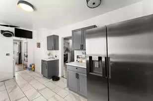 229 Rockwood St, La Porte, IN 46350 - Photo 8
