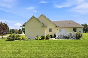 642 Park St, Remington, IN 47977 - Photo 42