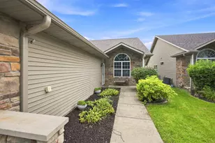 1425 Mybeck Pl, Crown Point, IN 46307 - Photo 4