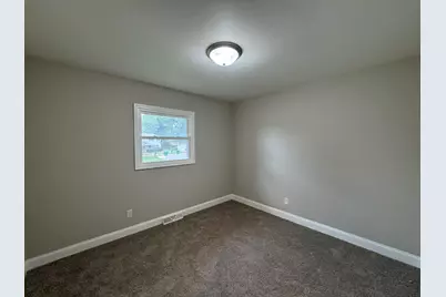 946 W 67th Place, Merrillville, IN 46410 - Photo 12