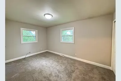 946 W 67th Place, Merrillville, IN 46410 - Photo 14