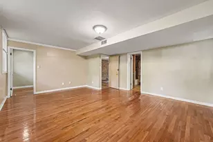 909 W 126th Ave, Crown Point, IN 46307 - Photo 8