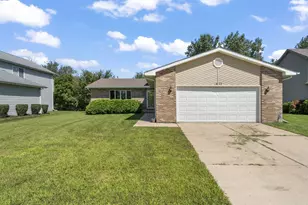 1308 W 82nd Pl, Merrillville, IN 46410 - Photo 2