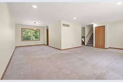 1308 W 82nd Place, Merrillville, IN 46410 - Photo 6