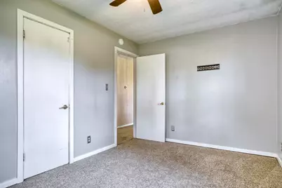521 Sheridan Street, Crown Point, IN 46307 - Photo 14