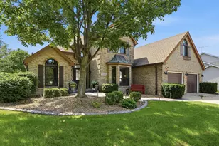 253 Fairfield Dr, Crown Point, IN 46307 - Photo 6