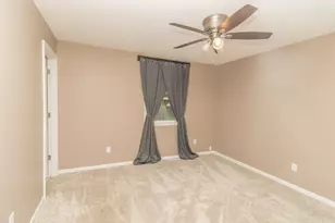 705 Fremont Rd, Valparaiso, IN 46385 - Photo 10