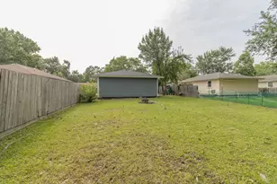 705 Fremont Rd, Valparaiso, IN 46385 - Photo 18