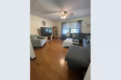 1018 Elm Street SW, Demotte, IN 46310 - Photo 8