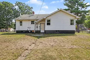 626 Gladys St, Michigan City, IN 46360 - Photo 6