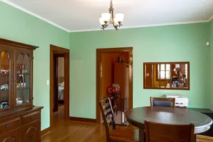 226 169th St, Hammond, IN 46324 - Photo 8
