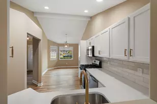 1077 Freedom Cir S, Crown Point, IN 46307 - Photo 18