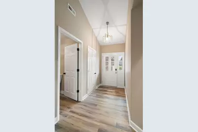 1077 Freedom Circle S, Crown Point, IN 46307 - Photo 10