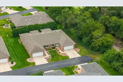 1077 Freedom Circle S, Crown Point, IN 46307 - Photo 6