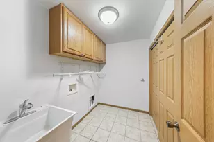 802 Vanessa Way, Kouts, IN 46347 - Photo 24