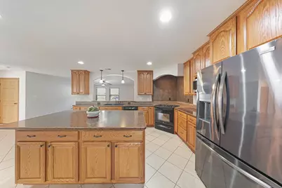 802 Vanessa Way, Kouts, IN 46347 - Photo 8