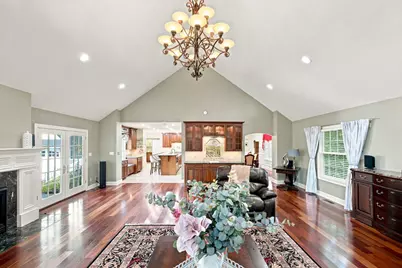 827 W Clark Street, Rensselaer, IN 47978 - Photo 4