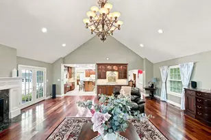 827 W Clark St, Rensselaer, IN 47978 - Photo 4