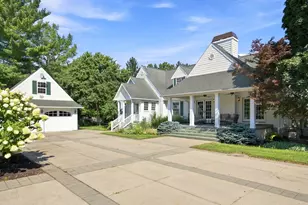 827 W Clark St, Rensselaer, IN 47978 - Photo 2