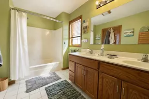 6719 E 84th Dr, Merrillville, IN 46410 - Photo 18