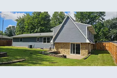 1529 Eisenhower Drive, La Porte, IN 46350 - Photo 4
