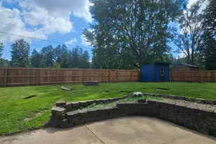 1529 Eisenhower Dr, La Porte, IN 46350 - Photo 8