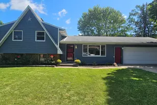 1529 Eisenhower Dr, La Porte, IN 46350 - Photo 1