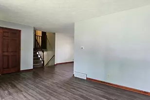 1529 Eisenhower Dr, La Porte, IN 46350 - Photo 14