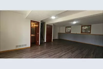 1529 Eisenhower Drive, La Porte, IN 46350 - Photo 26