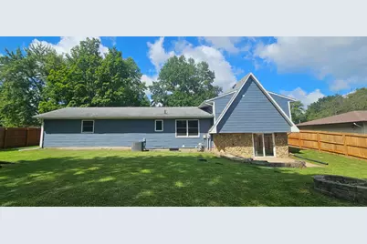 1529 Eisenhower Drive, La Porte, IN 46350 - Photo 6
